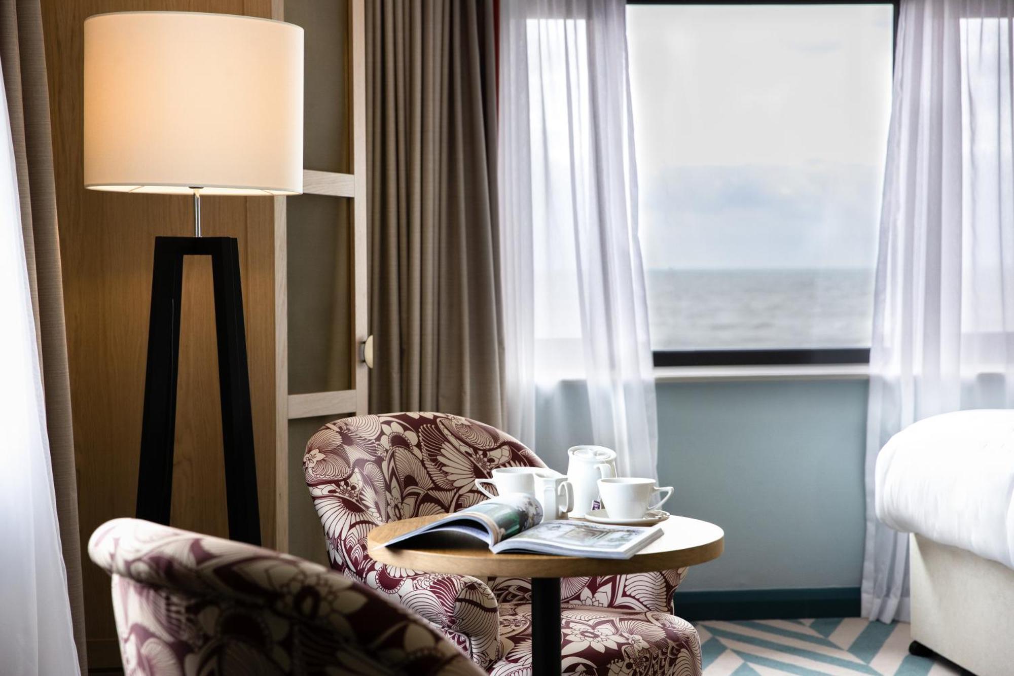 The Relais Cooden Beach And Spa Bexhill-on-Sea Exteriör bild